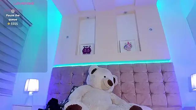 Dorothy_Lane from StripChat is Freechat