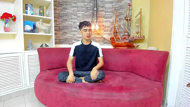 Drain_Guyss from StripChat is Freechat