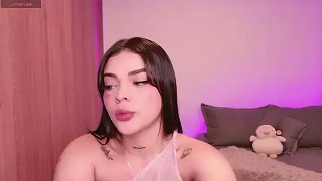 DulceDuarte from StripChat is Freechat