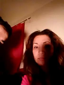 dulcessecretos from StripChat is Freechat