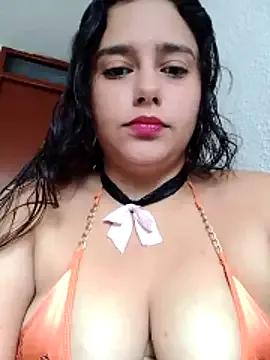 dulcewitch from StripChat is Freechat