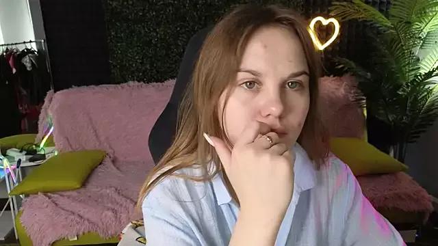 Dyna_bae from StripChat
