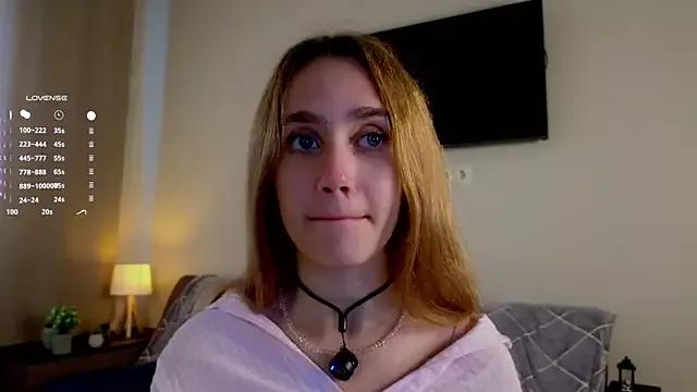 EarleneBrayton from StripChat is Freechat