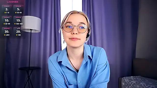 EdaKirkIin from StripChat