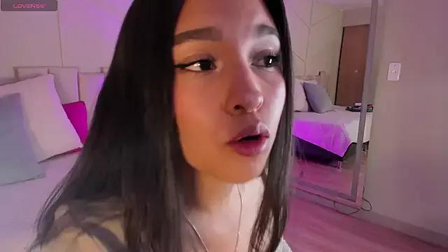 Eimmy_bm from StripChat