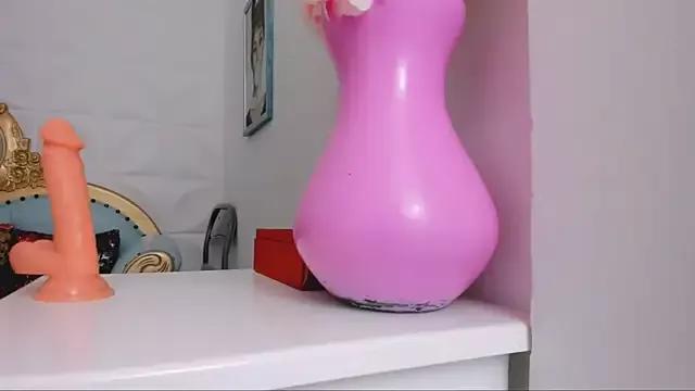 Try girls webcam shows. Sweet cute Free Performers.