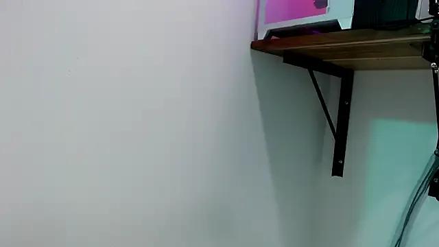 eladyrous98 from StripChat is Freechat