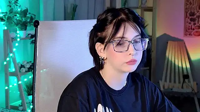 Try girls webcam shows. Sweet cute Free Performers.