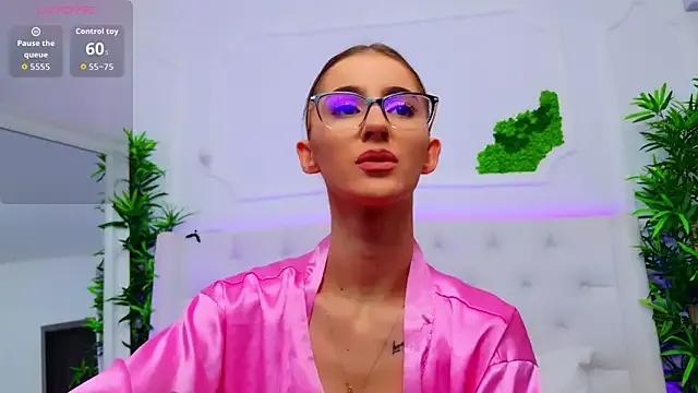 ElisaCharm from StripChat is Freechat