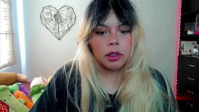 EllieMoonX from StripChat is Freechat