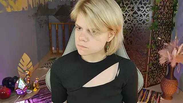 EllieMurler from StripChat is Freechat