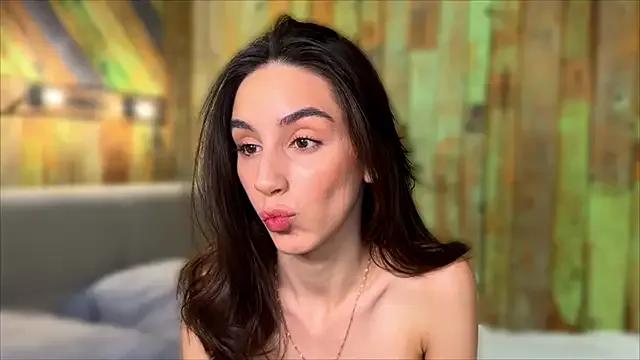 Elliizabeth from StripChat