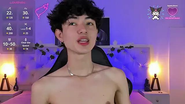 Elliot_younngg from StripChat is Freechat