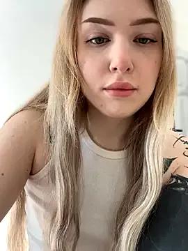 elliss_ from StripChat is Freechat