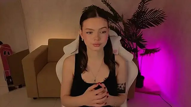 Try girls webcam shows. Sweet cute Free Performers.