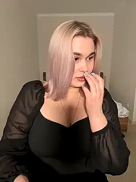 EllySwettiss from StripChat is Private