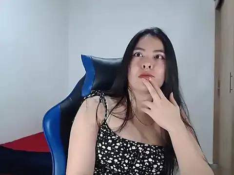 EloiseJun from StripChat is Freechat