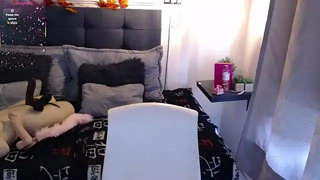 Try girls webcam shows. Sweet cute Free Performers.