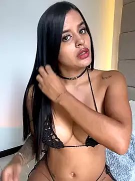EmelyRogers from StripChat is Freechat