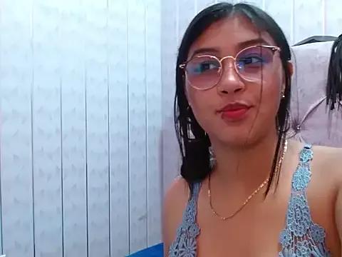 Emiily_Johamson from StripChat