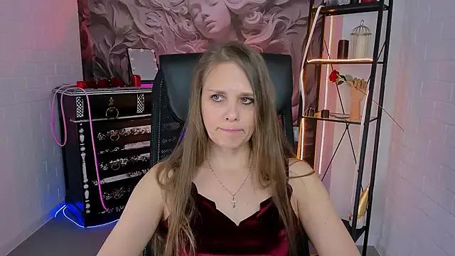 EmiliaBedy from StripChat is Freechat