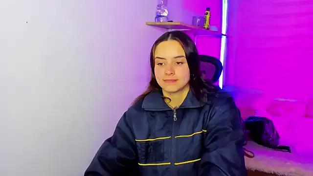 Emily_Lindey from StripChat is Freechat