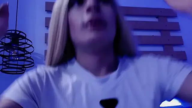 Try girls webcam shows. Sweet cute Free Performers.