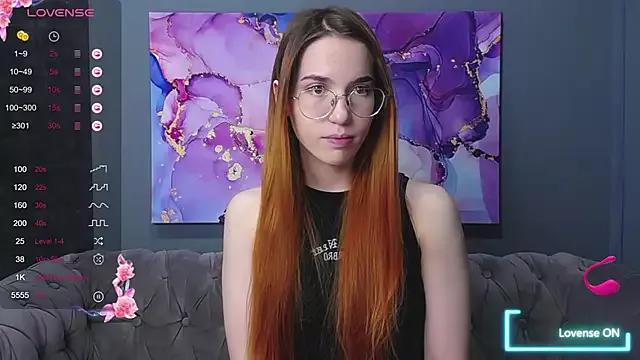 EmilyKents from StripChat