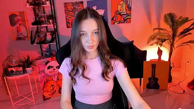 EmilyWade from StripChat is Freechat