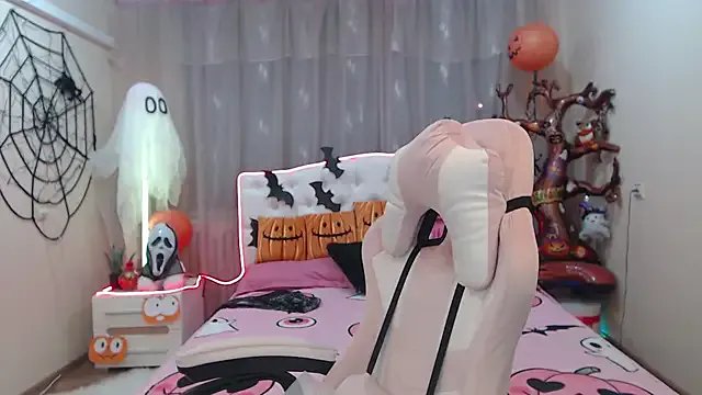 Private EmmaEllison on StripChat