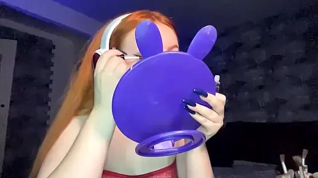 EmmaGinger from StripChat is Freechat