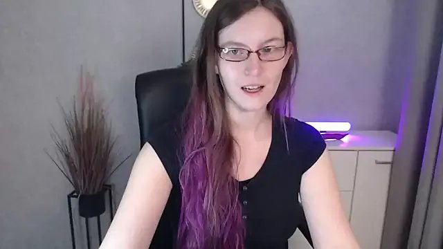 Freechat emmaxDelight on StripChat