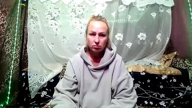 EnchantingEcho from StripChat is Freechat