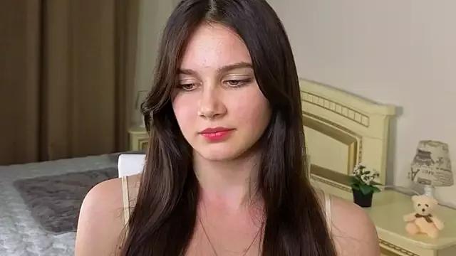 EnricaElis from StripChat is Freechat