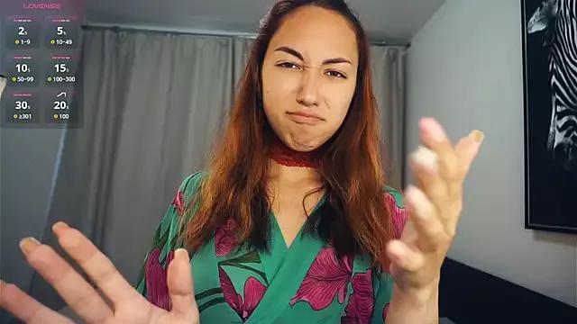 ErleneEggett from StripChat is Freechat