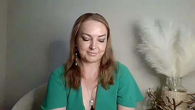 Eshavira from StripChat is Freechat