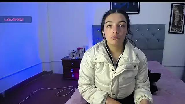 Try girls webcam shows. Sweet cute Free Performers.