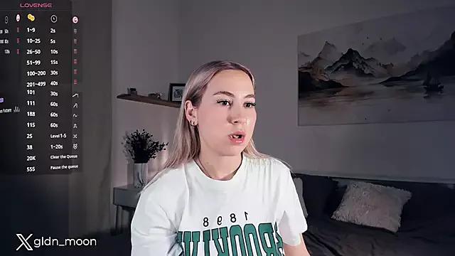 Try girls webcam shows. Sweet cute Free Performers.