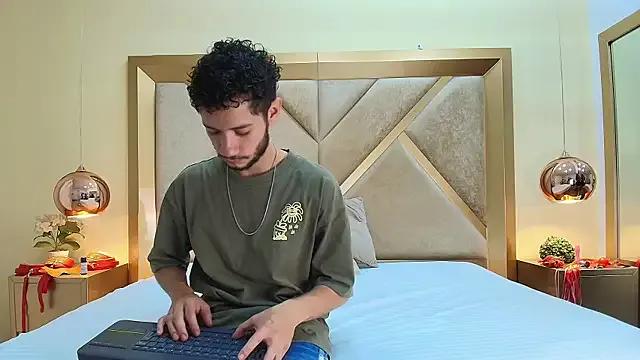 EthanCollen from StripChat is Freechat