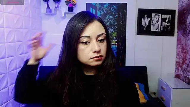 Eva_Roussell from StripChat is Freechat