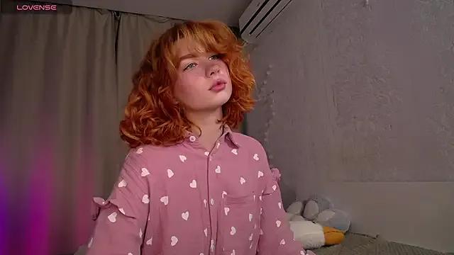 Evaa_Moonn_ from StripChat is Freechat