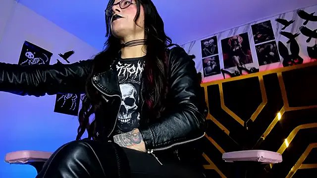 Freechat Evangelinejoness_ on StripChat