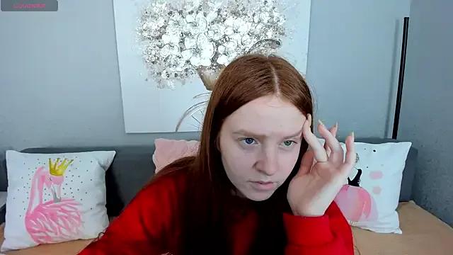 Evarey_ from StripChat is Freechat