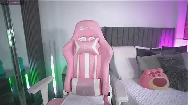 Evellyn_clair1 from StripChat