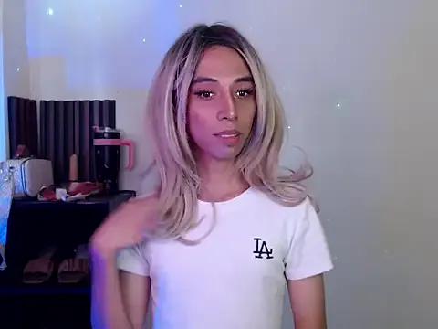 Try girls webcam shows. Sweet cute Free Performers.