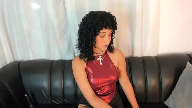 Evelynredflags04 from StripChat is Freechat