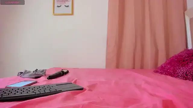 Try girls webcam shows. Sweet cute Free Performers.