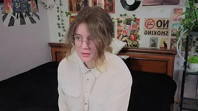 Try girls webcam shows. Sweet cute Free Performers.