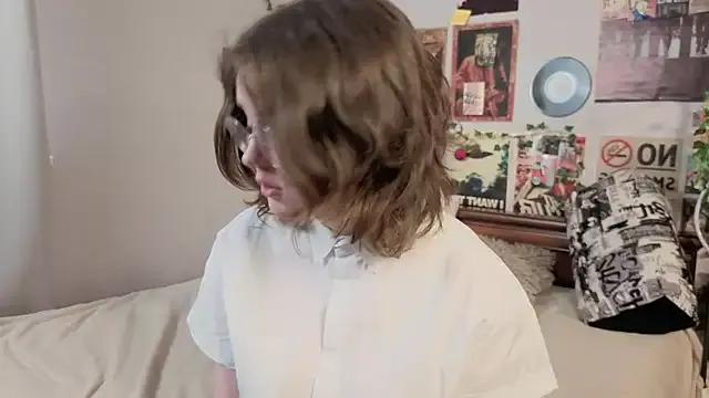 Try girls webcam shows. Sweet cute Free Performers.