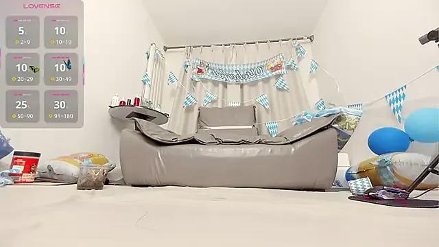 Fox-yiyi from StripChat